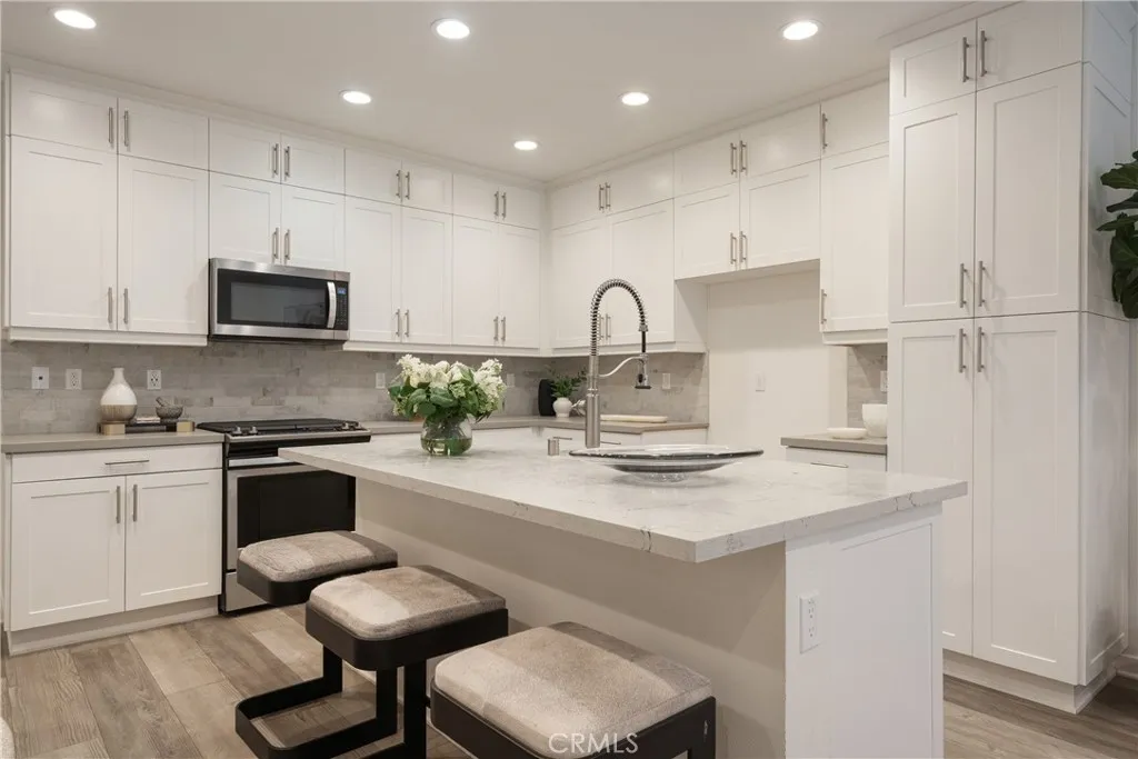 Additional image 3 of 118 High Meadow Mdw, Lake Forest, CA 92610