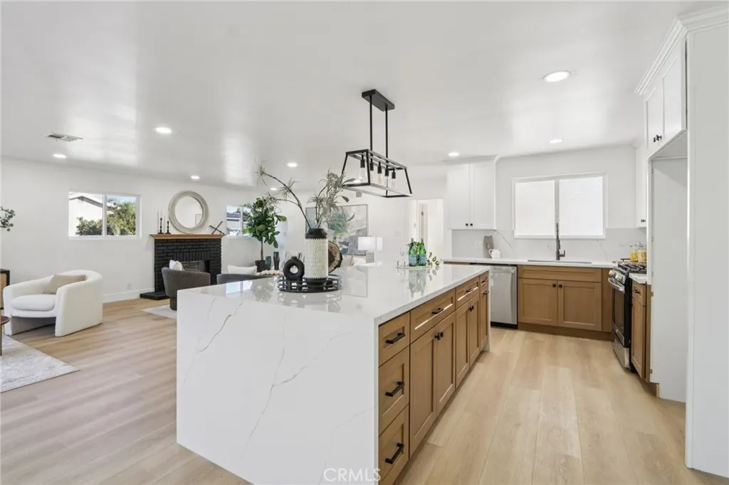 Additional image 13 of 10007 Debra Avenue, Granada Hills, CA 91343