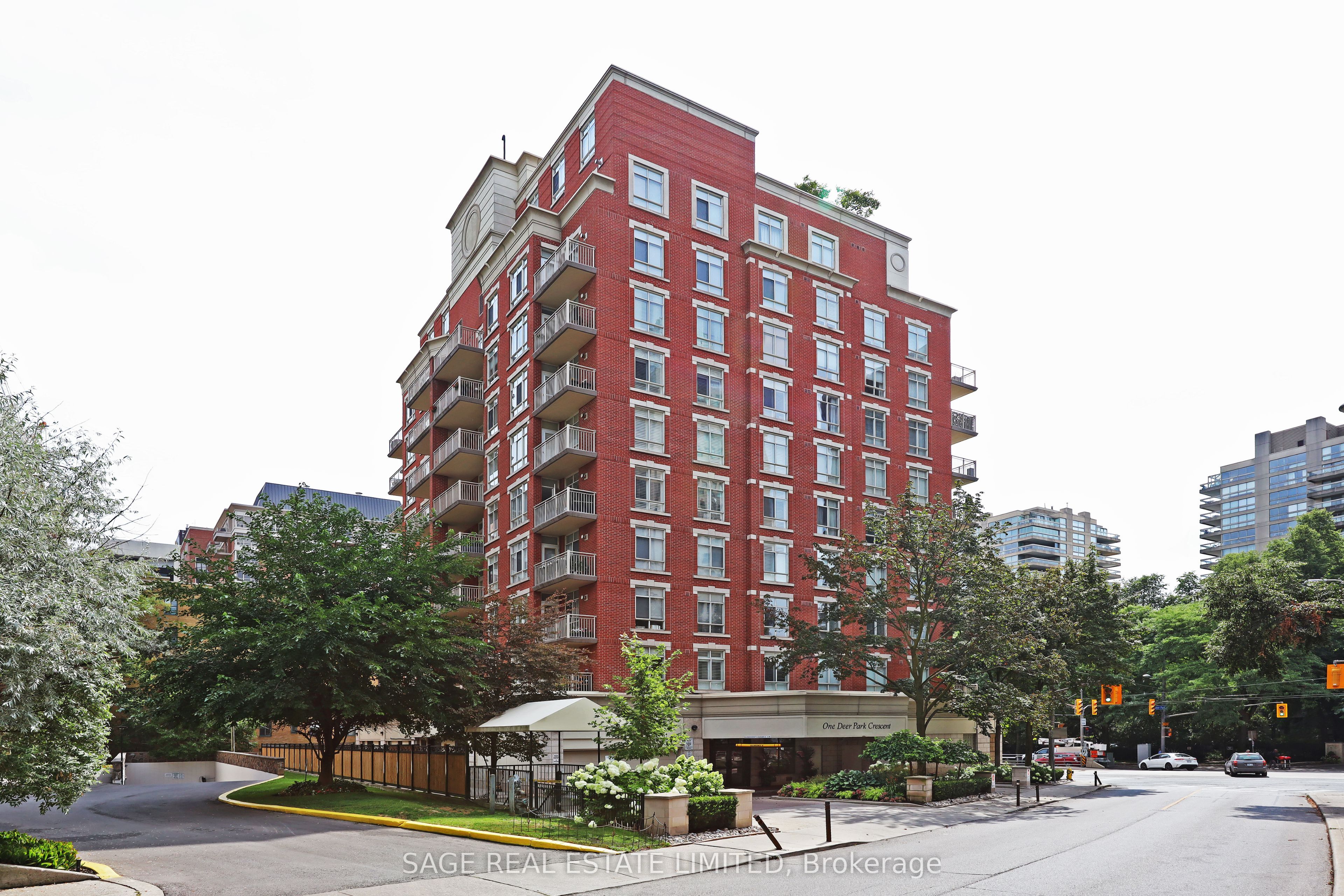 803-1 Dear Park Crescent, Toronto, ON, M4V 3C4