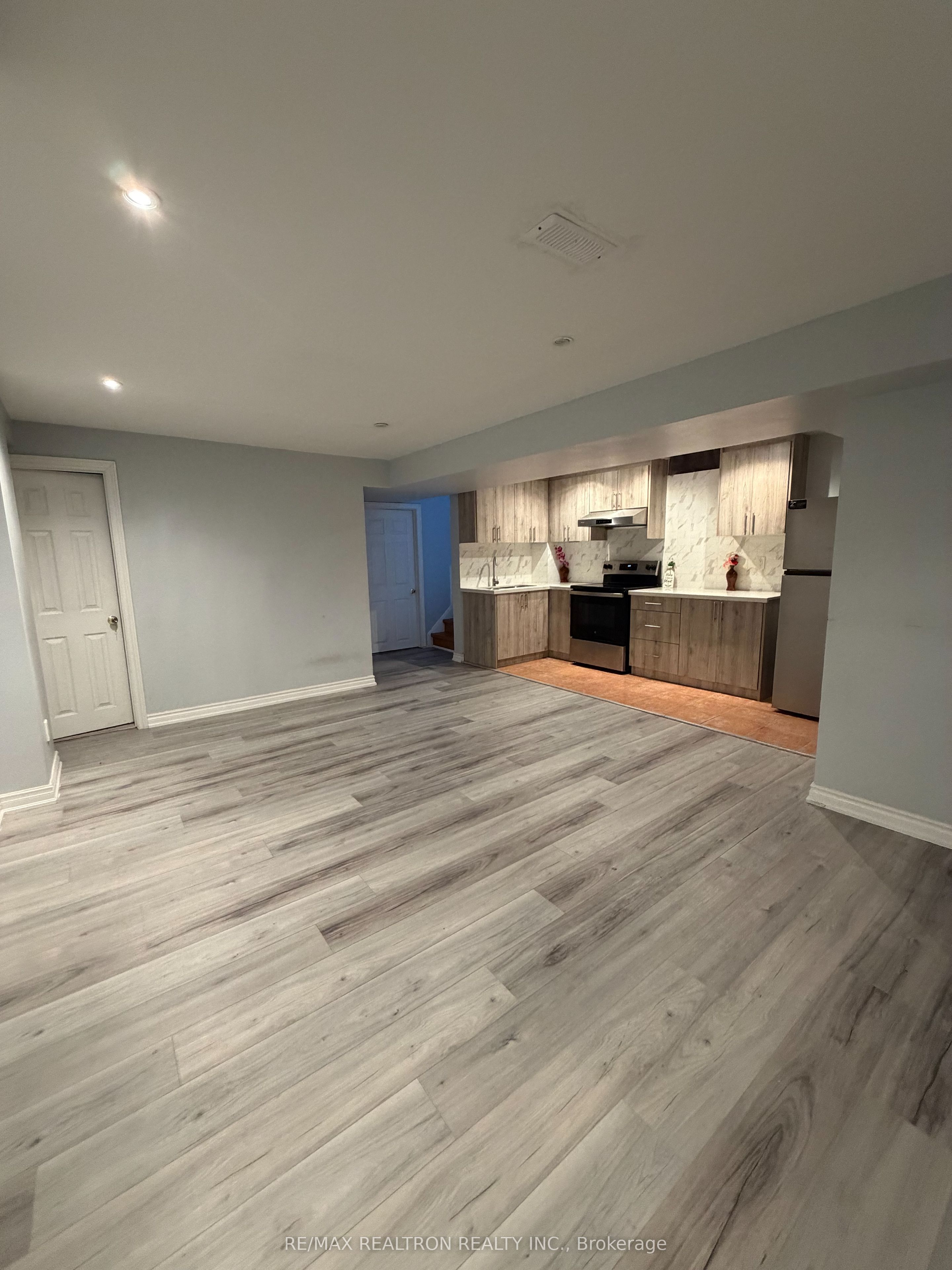 Additional image 6 of BSMT-51 Ralph Chalmers Avenue, Markham, ON, L6E 2C3