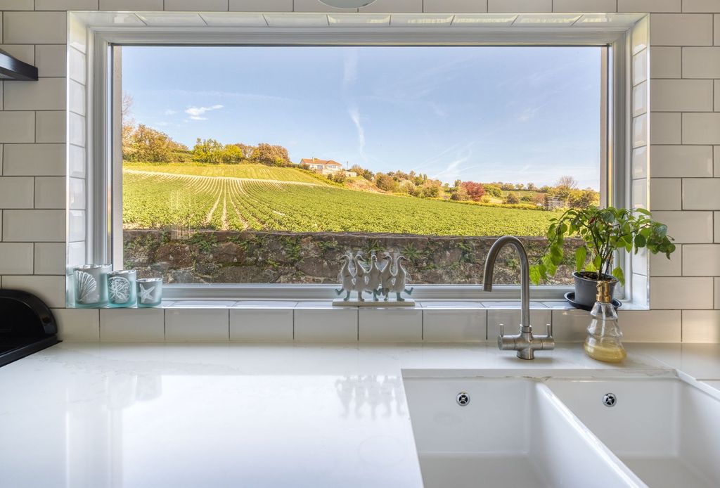 Additional image 12 of 5 bed end terrace house for saleMontrose, St Clement JE2