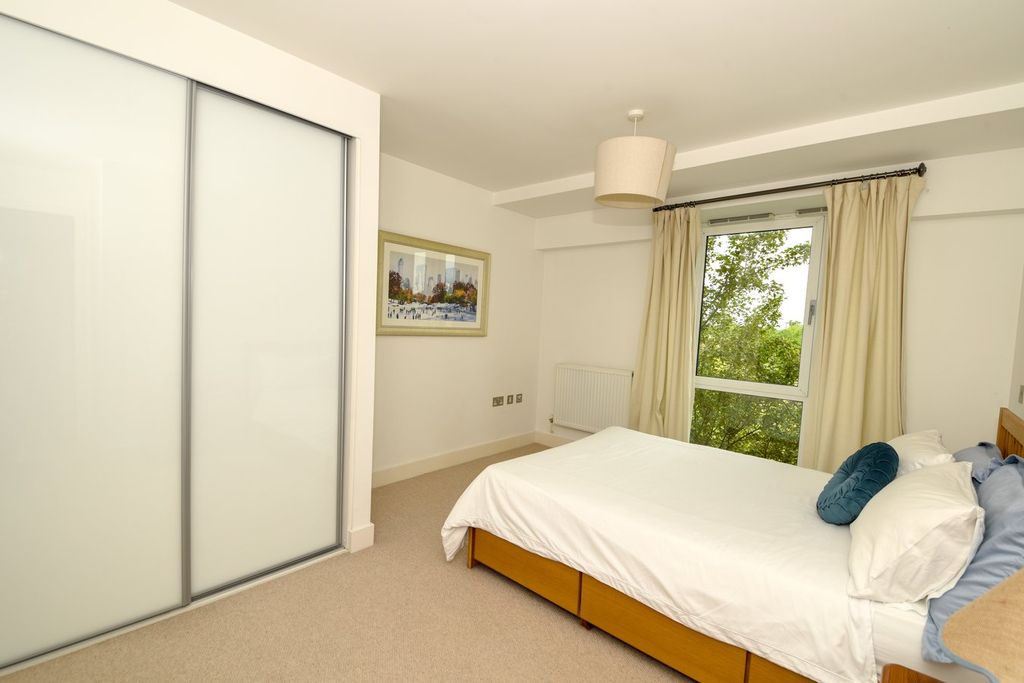 Additional image 7 of 2 bed flat for salePark Way, Newbury RG14