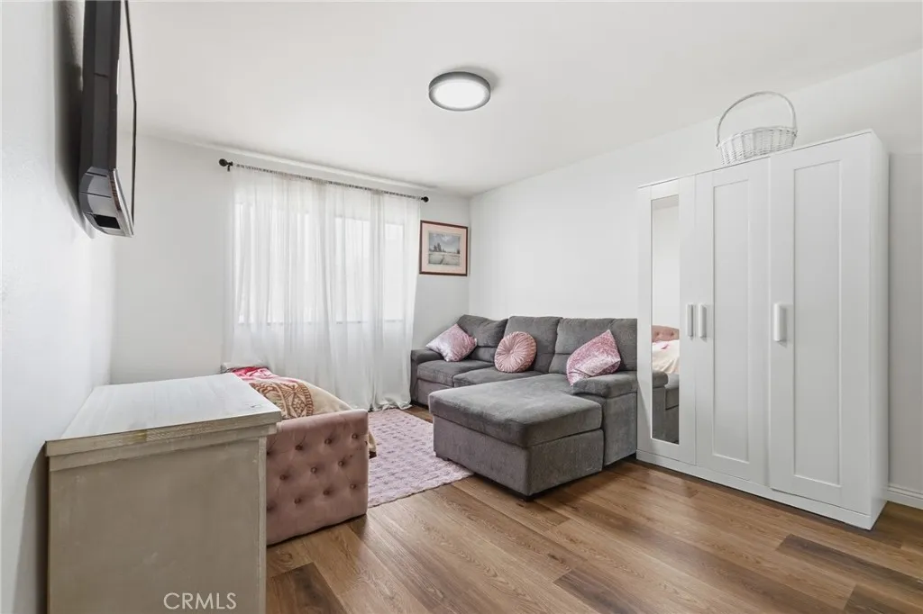 Additional image 62 of 330 Burchett Street Unit 206, Glendale, CA 91203