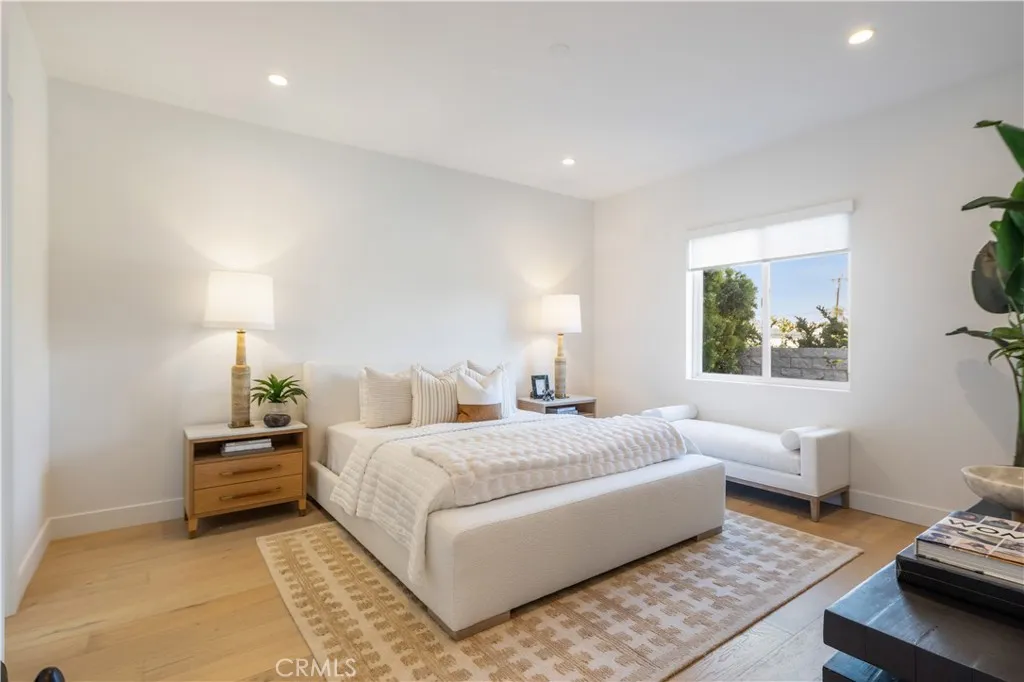 Additional image 43 of 333 Mesa Drive, Costa Mesa, CA 92627