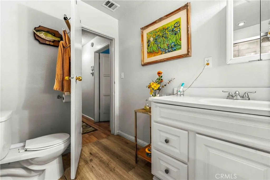 Additional image 67 of 1508 E Queensdale St, Compton, CA 90221
