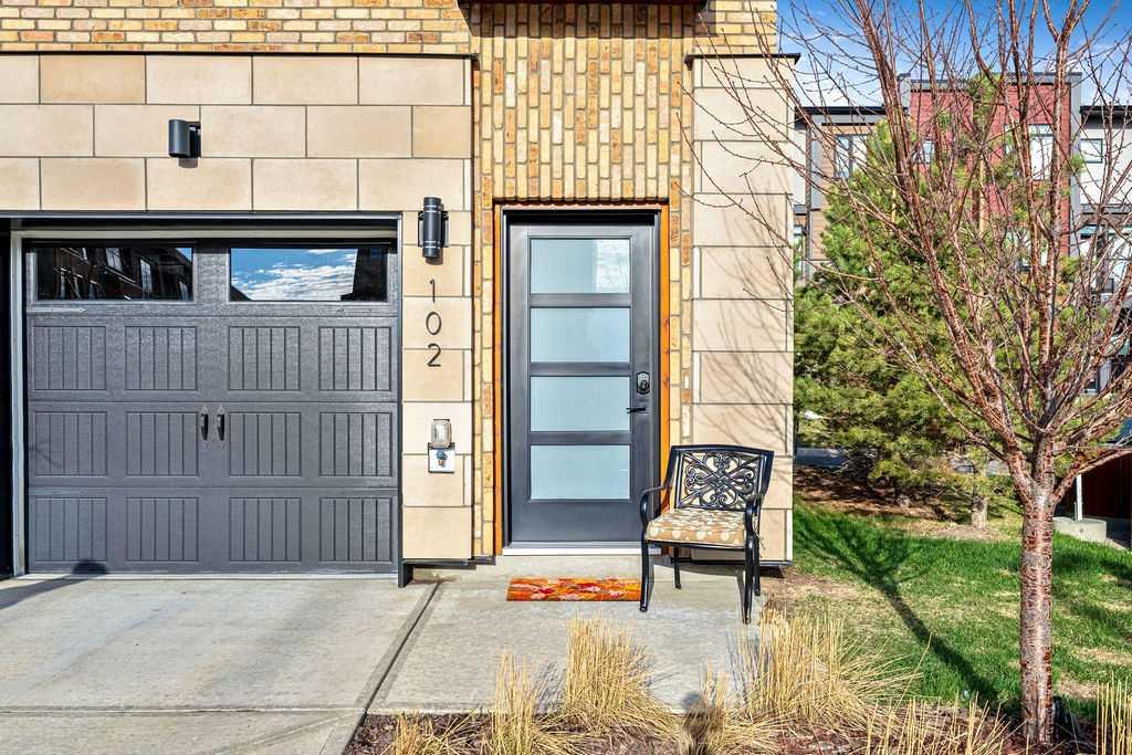 Additional image 3 of 102-81 Greenbriar Place NW, Calgary, AB, T3B 6J1