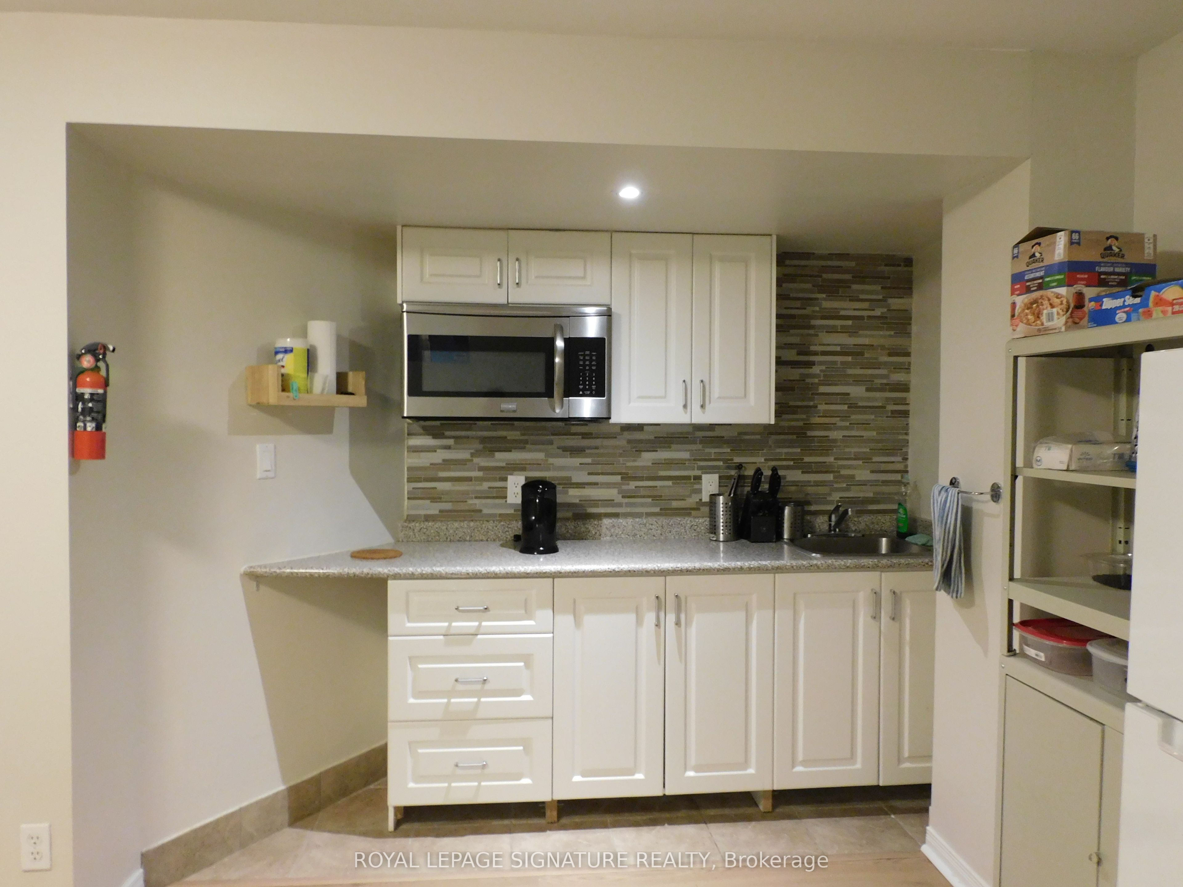 Additional image 3 of 1132 Queen Street W, Mississauga, ON, L5H 4K2