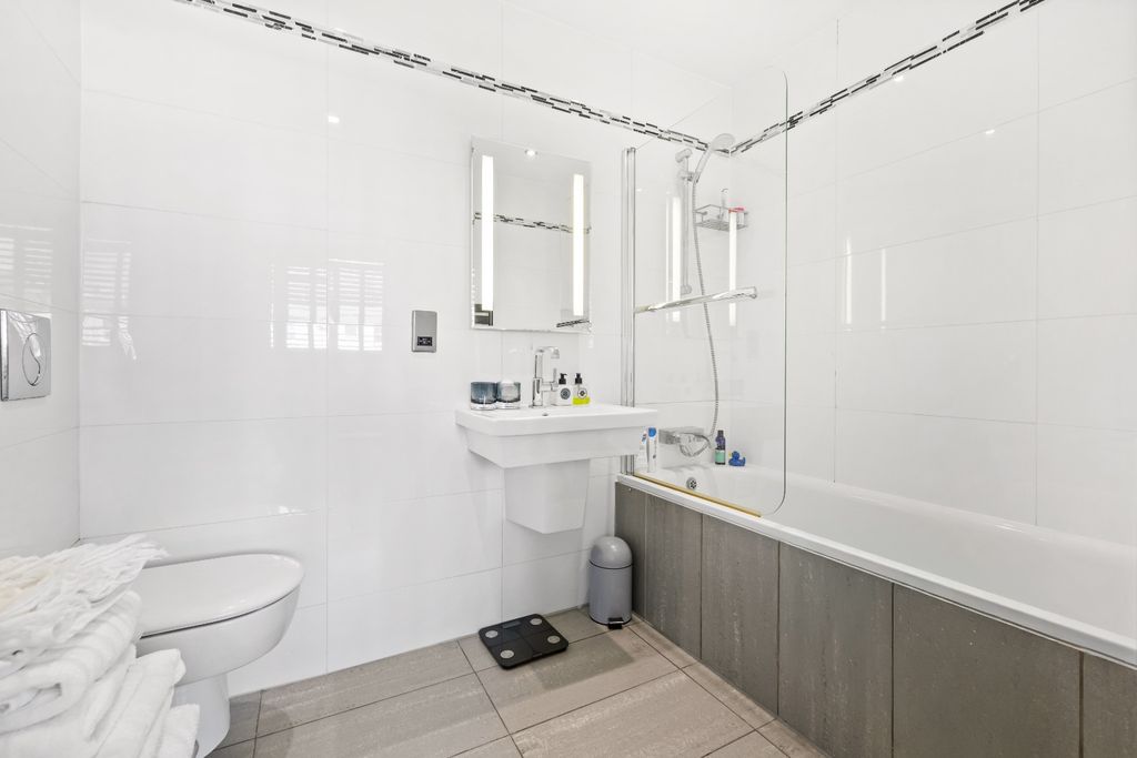 Additional image 22 of 3 bed flat for saleChichester Terrace, Brighton, East Sussex BN2