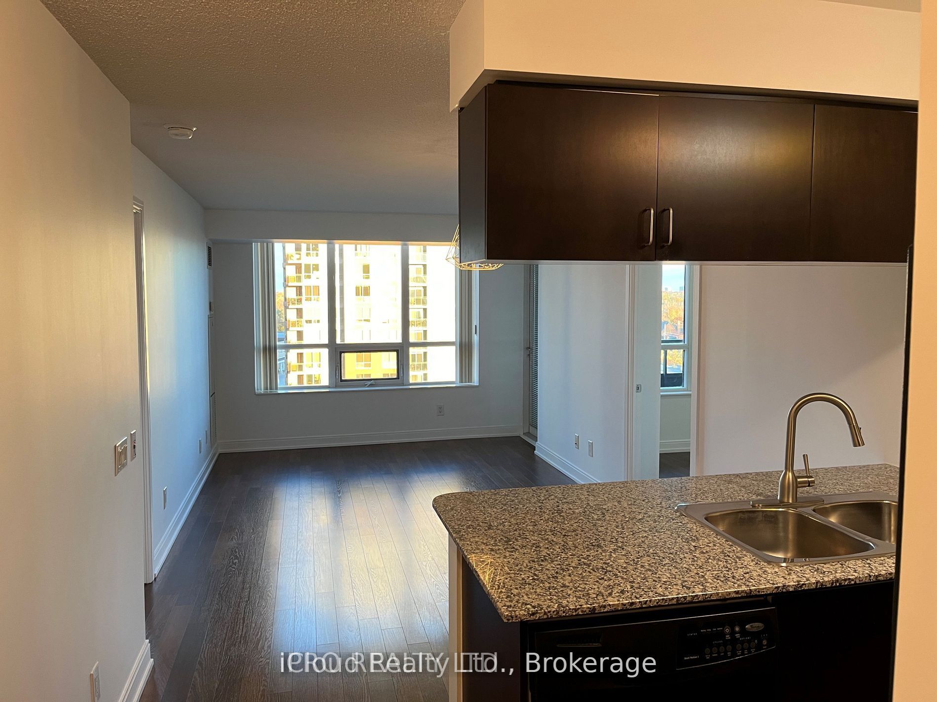 Additional image 6 of 1047-25 Viking Lane, Toronto, ON, M9B 0A1