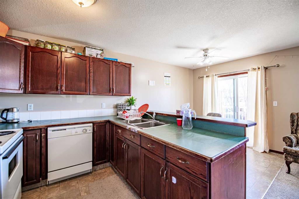 Additional image 4 of 5817 60 Avenue, Red Deer, AB, T4N 5S2