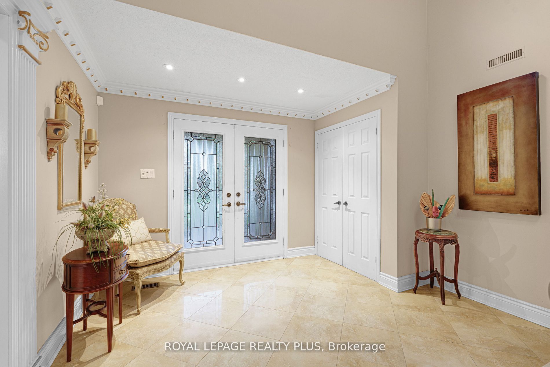 Additional image 3 of 1760 Featherston Court, Mississauga, ON, L5L 3E3