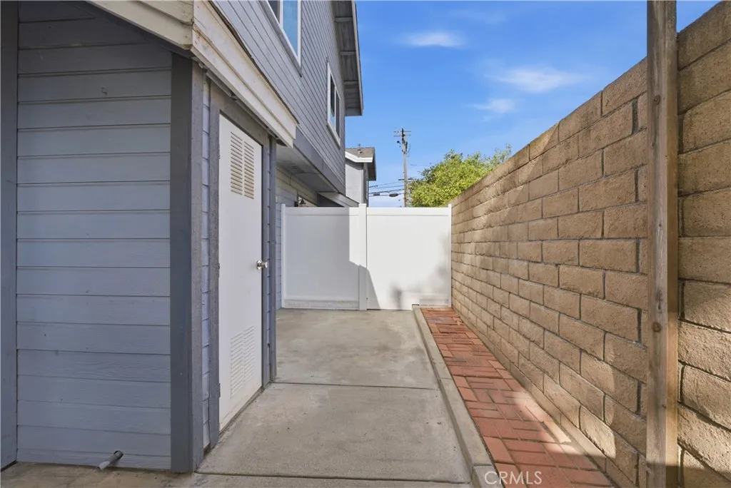 Additional image 71 of 403 S Newhope unit C St, Santa Ana, CA 92704
