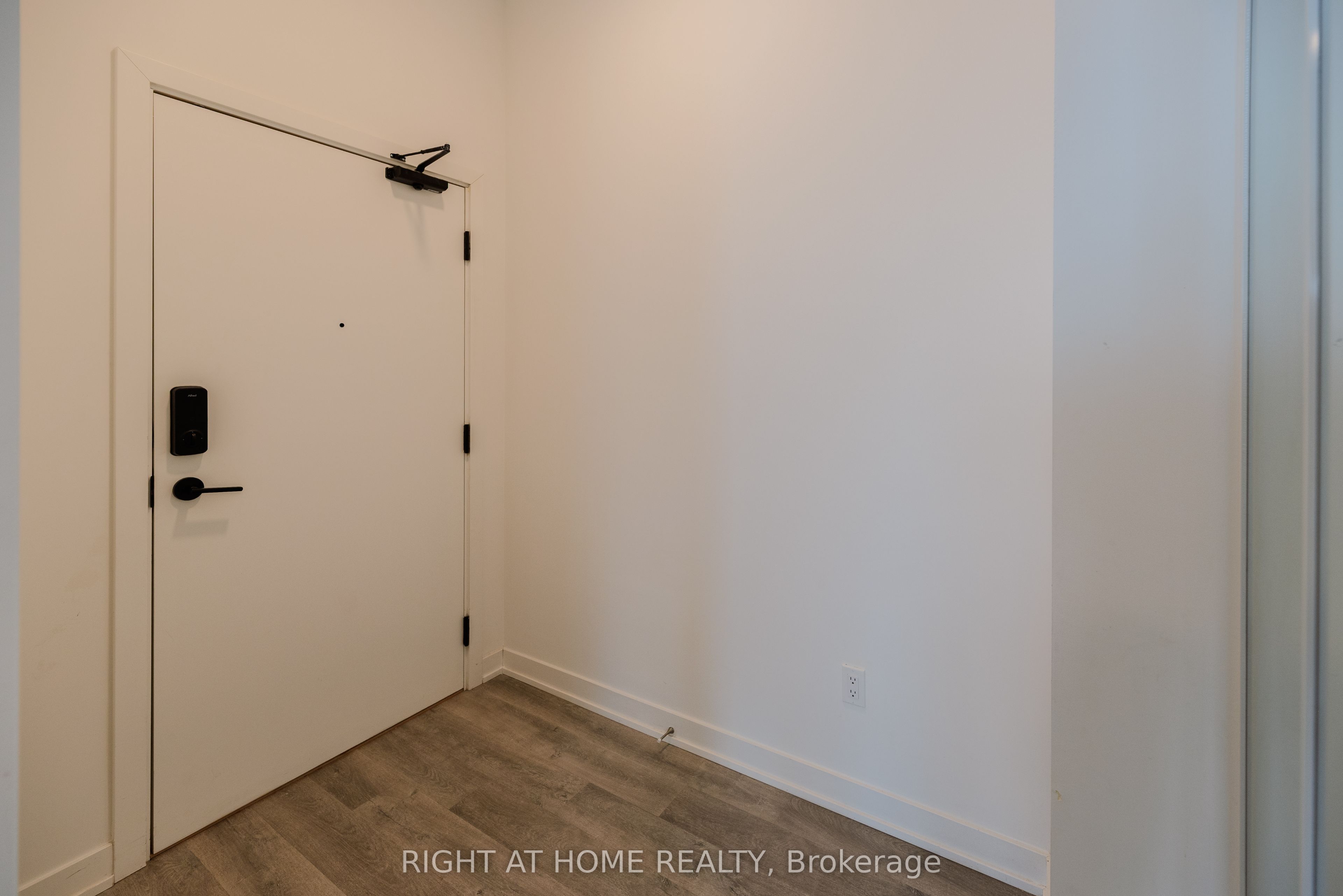 Additional image 6 of PH3-5105 Hurontario Street, Mississauga, ON, L4Z 0C9
