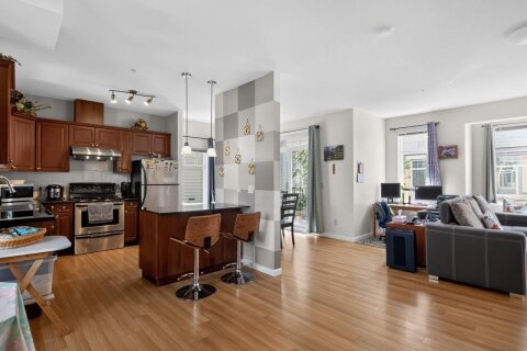 Additional image 8 of 2-15518 103a Avenue, Surrey, BC, V3R 1N7