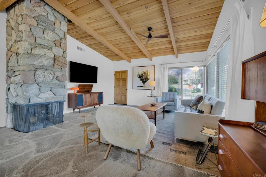 Additional image 2 of 305 Catarina Dr, Borrego Springs, CA 92004