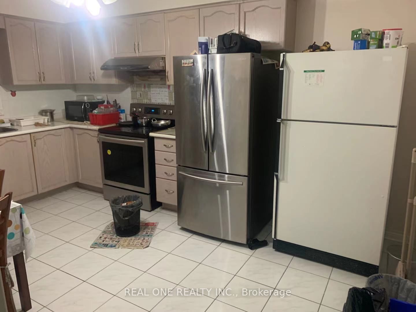 Additional image 3 of Room 1-5672 Shillington Drive, Mississauga, ON, L5R 3N5