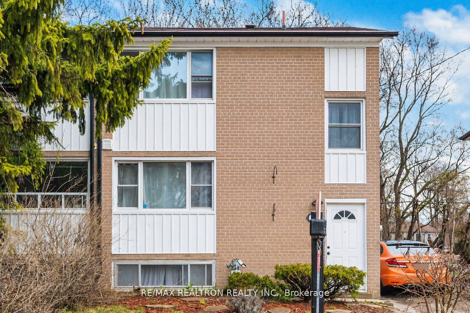 87 Overture Road, Toronto, ON, M1E 2W3