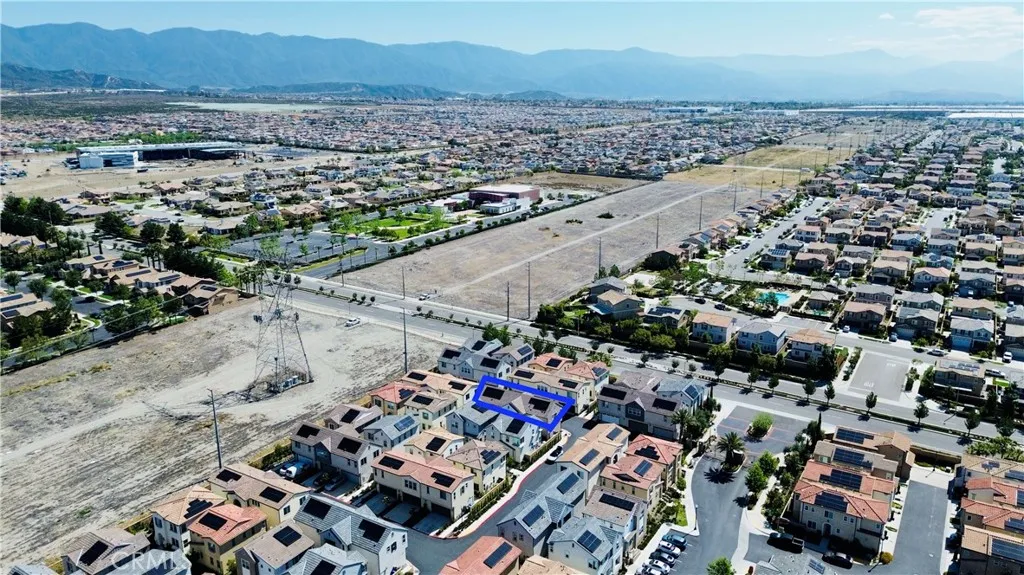 Additional image 6 of 16064 Jamie St Unit 8, Fontana, CA 92336