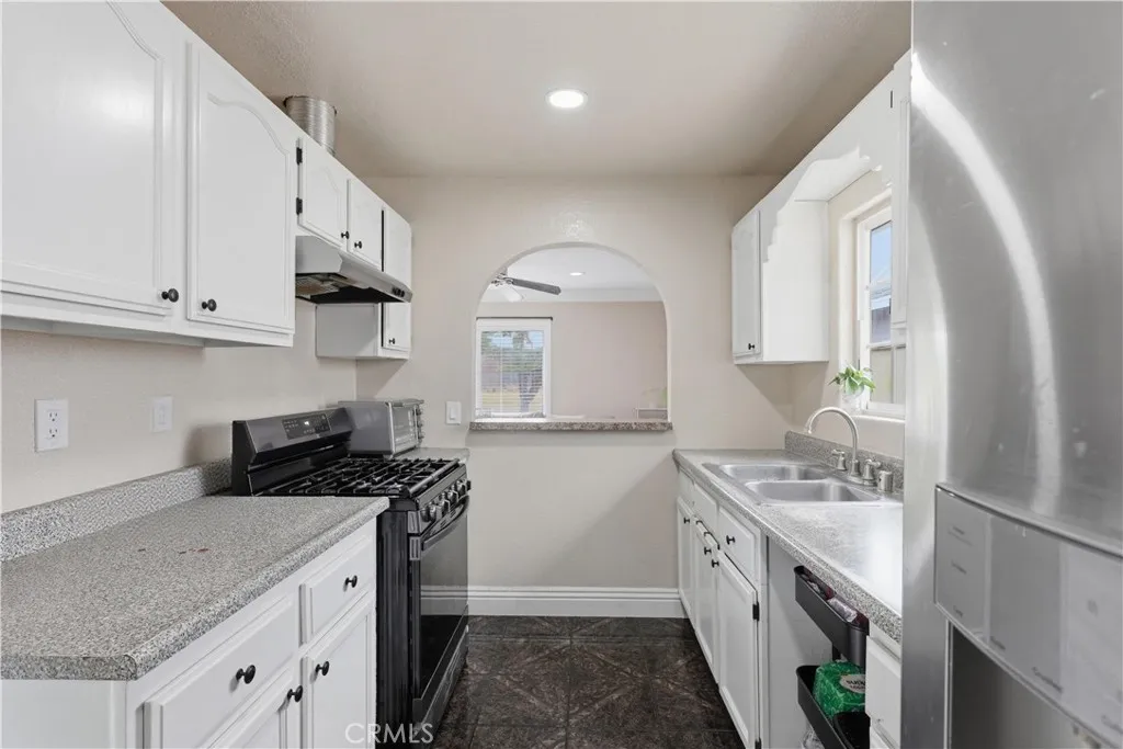 Additional image 9 of 456 N Linden Pl, Anaheim, CA 92801