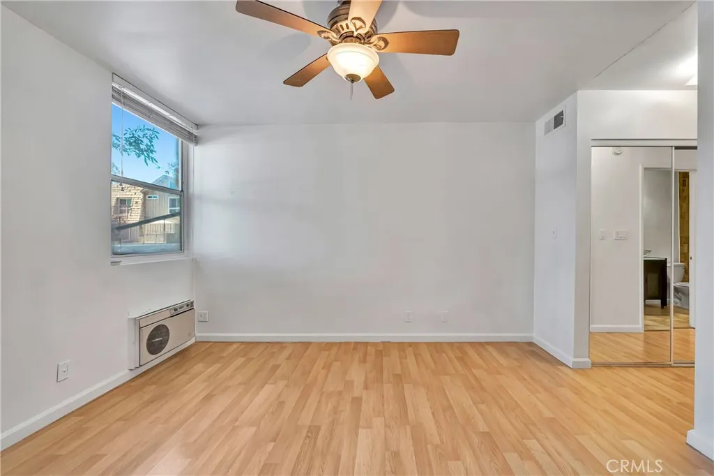 Additional image 15 of 18620 Hatteras Street Unit 247, Tarzana, CA 91356