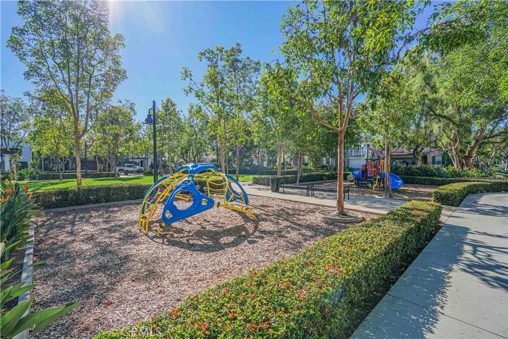 Additional image 94 of 65 Rolling Green, Irvine, CA 92620