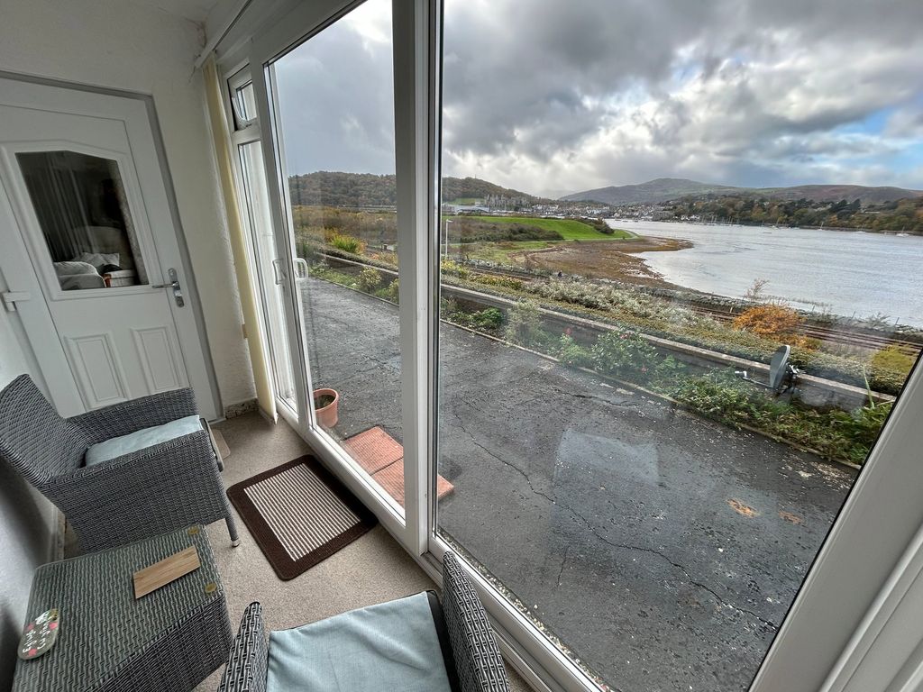 Additional image 5 of 2 bed flat for saleWarren Drive, Deganwy, Conwy LL31