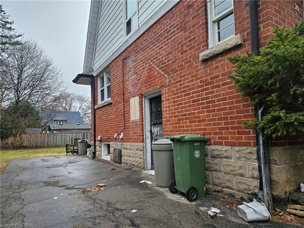 Additional image 2 of 2-35 Kingsmount Street N, Hamilton, ON, L8S 3L2