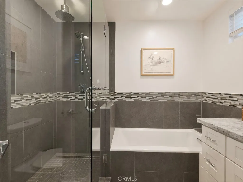 Additional image 15 of 12803 Bloomfield St Unit 2, Studio City, CA 91604