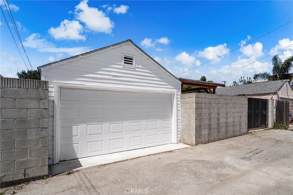 Additional image 75 of 6014 Alviso Ave, Los Angeles, CA 90043