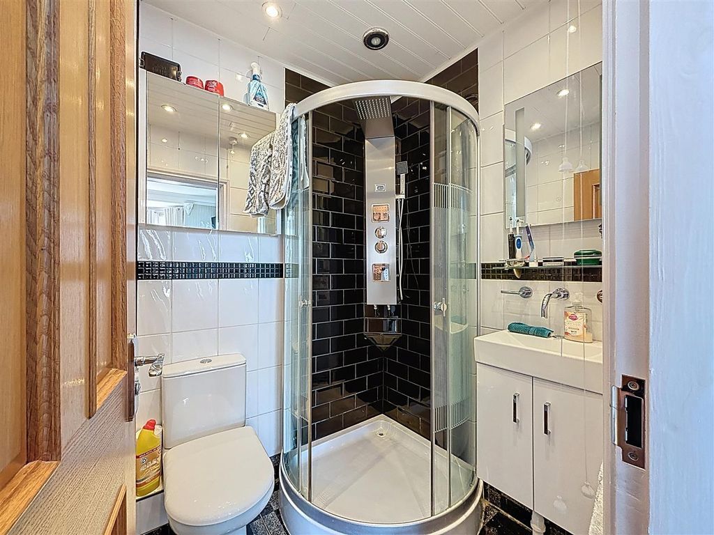 Additional image 28 of 6 bed terraced house for saleEastgate, Hornsea HU18