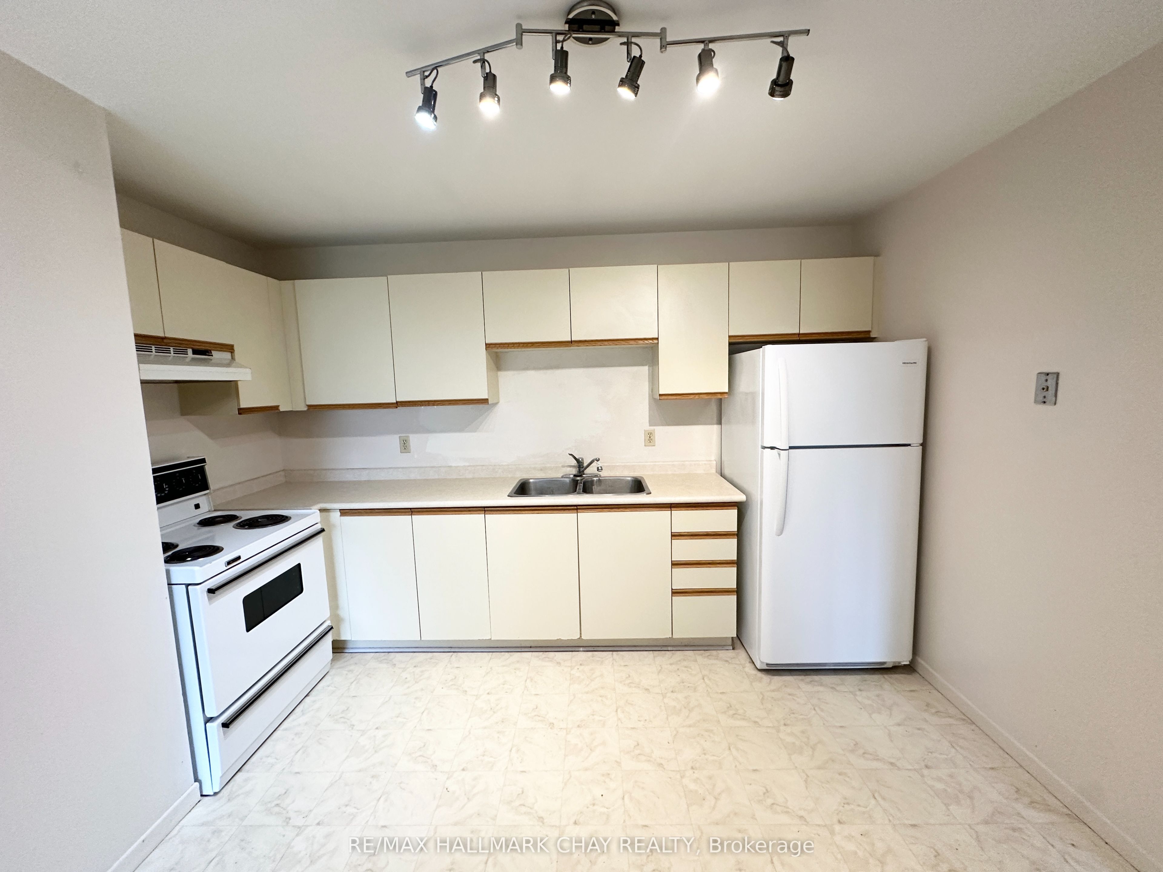 Additional image 6 of 204-80 Grove Street E, Barrie, ON, L4M 2P1