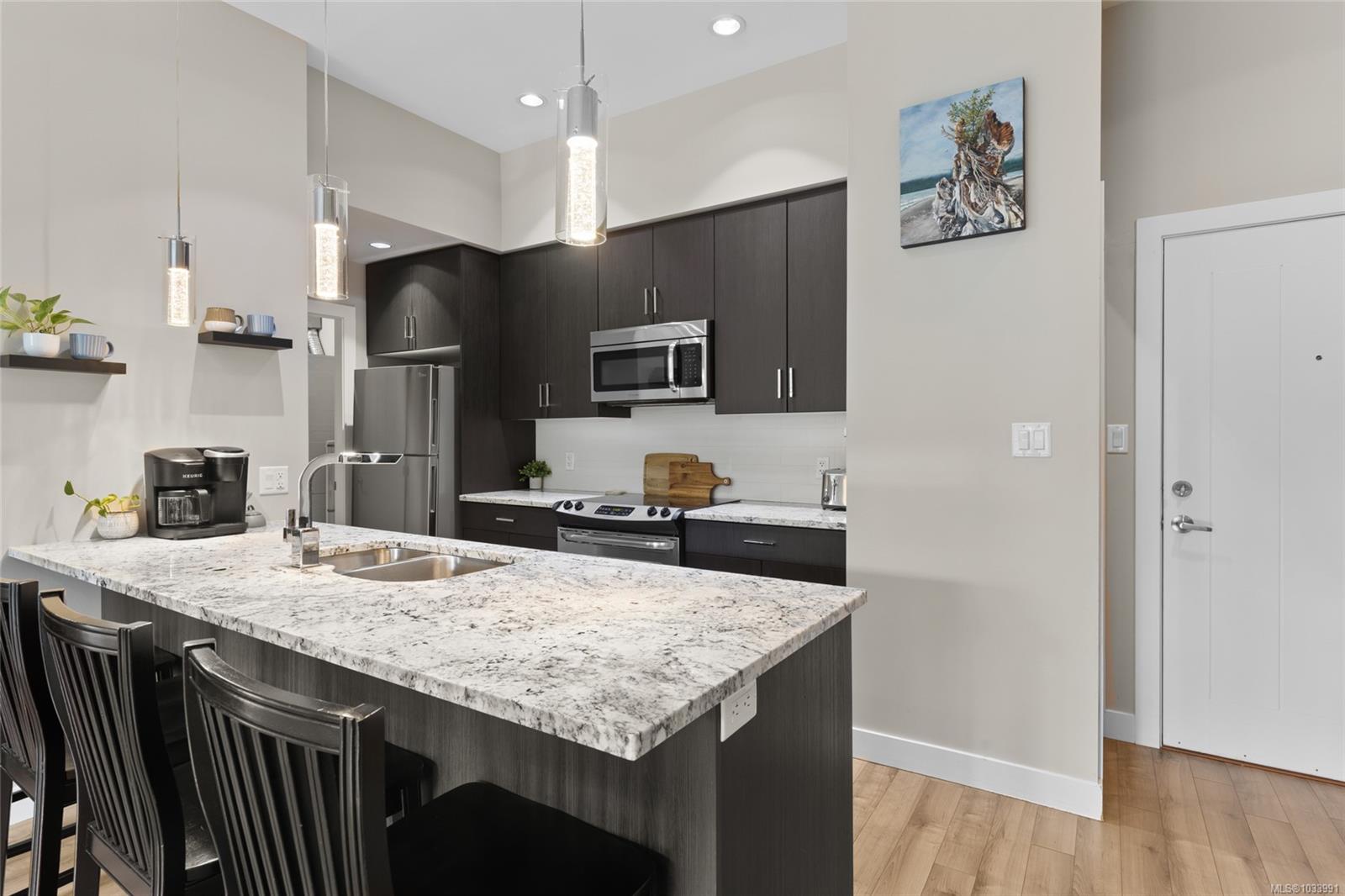 417-2655 Sooke Road, Langford, BC, V9B 1Y3 photo 4