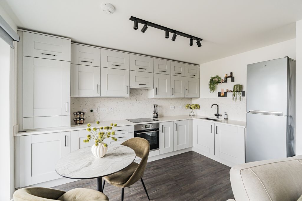 Additional image 5 of 2 bed flat for sale50 Canal View, Winchburgh EH52