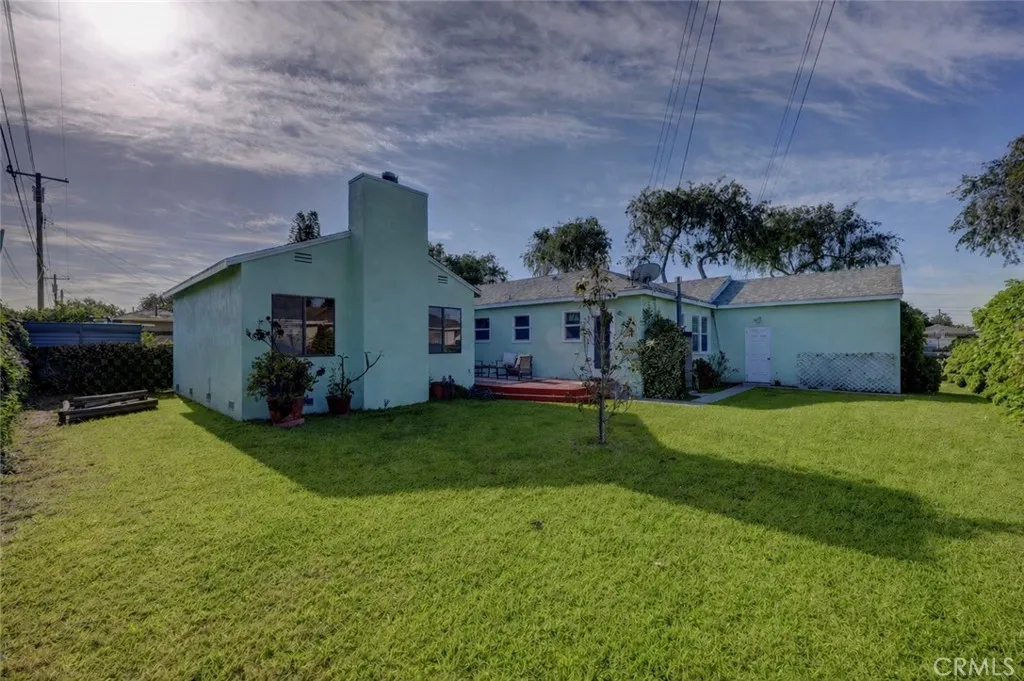 2101 W Ash Ave, Fullerton, CA 92833