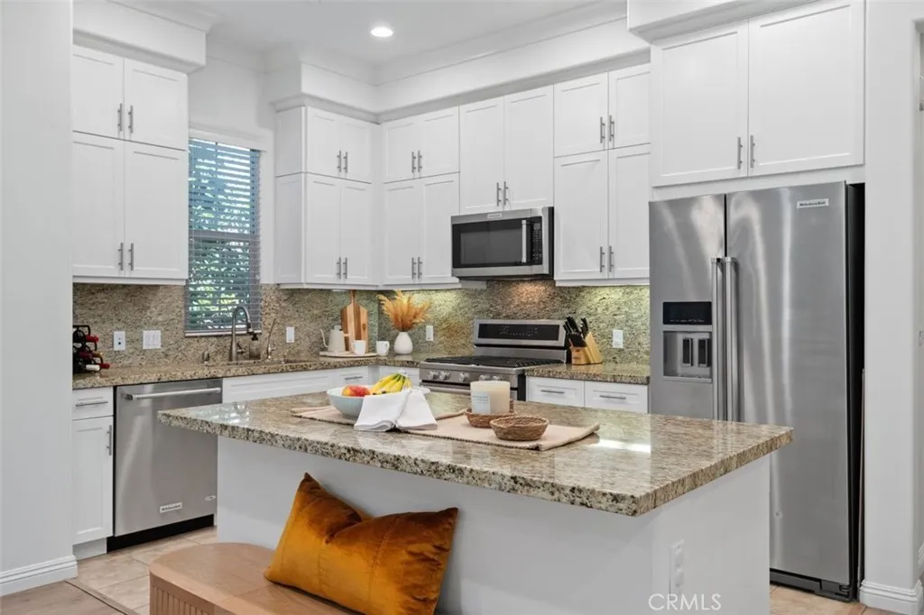 102 Capricorn, Irvine, CA 92618 photo 4