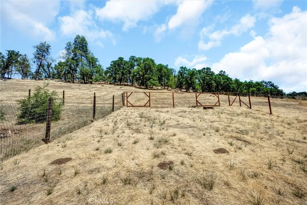 19650 Mountain Meadow Mdw N, Hidden Valley Lake, CA 95467