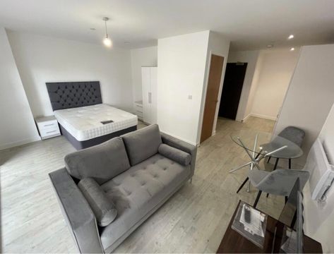 Chingford, London E4, Chingford, Studio to rent