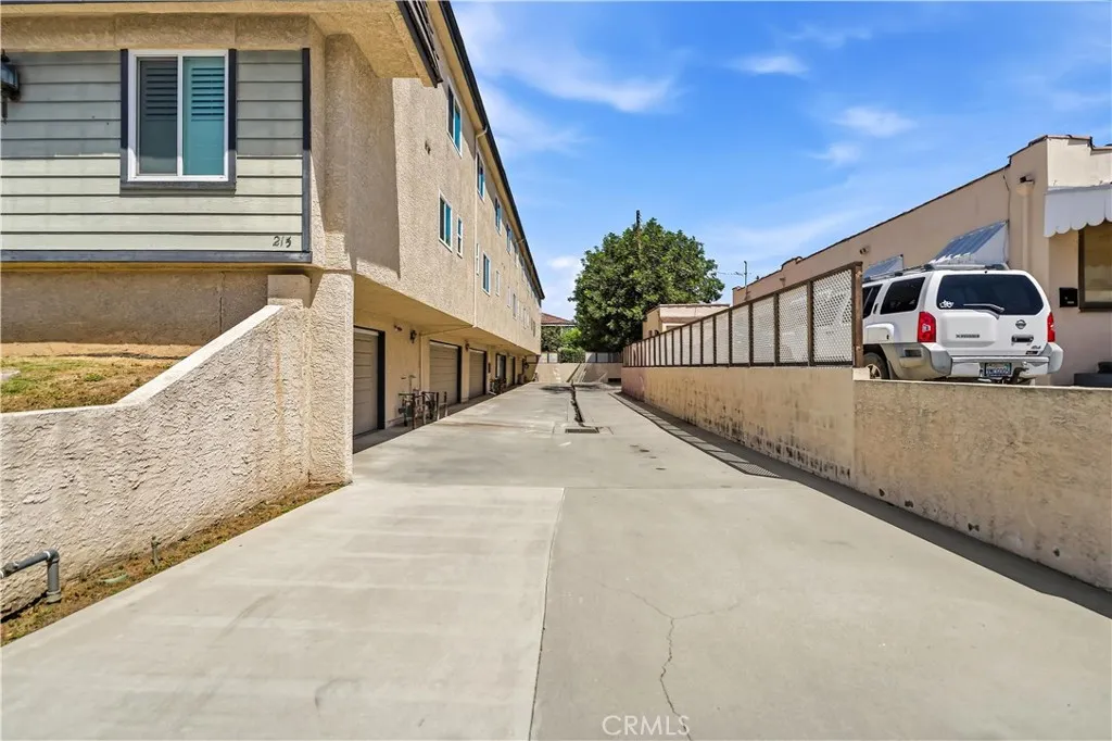 Additional image 77 of 215 Hilliard Avenue Unit D, Monterey Park, CA 91754