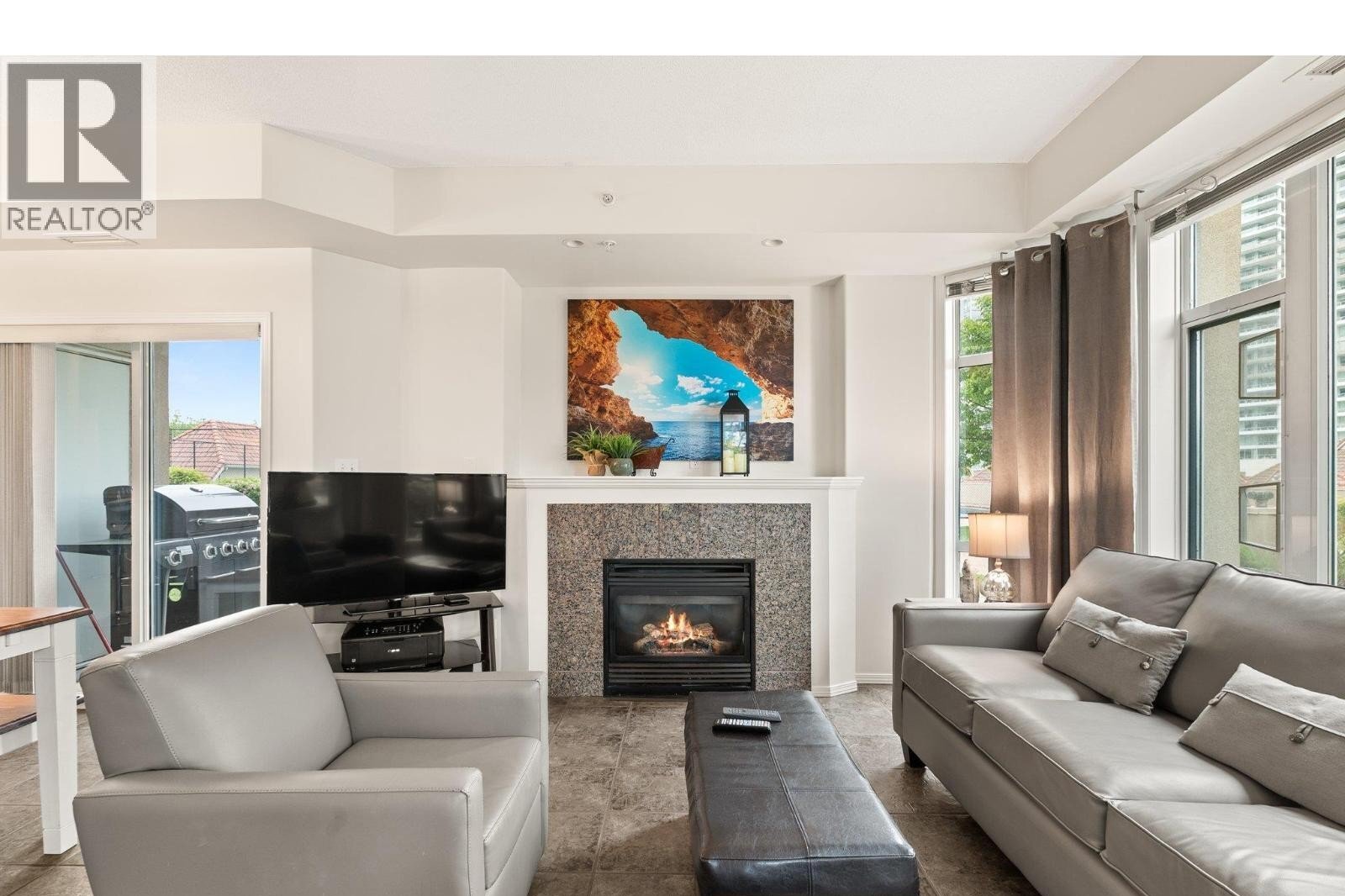 Additional image 7 of 303-1128 Sunset Drive, Kelowna, BC, V1Y9W7