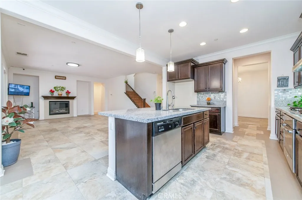 Additional image 89 of 13925 Barnett Ln, Eastvale, CA 92880
