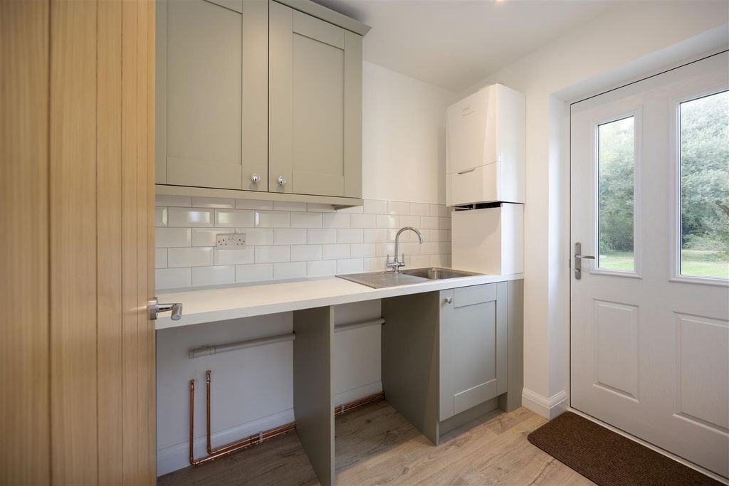 Additional image 10 of 2 bed detached house for saleCranmore, Isle Of Wight PO41