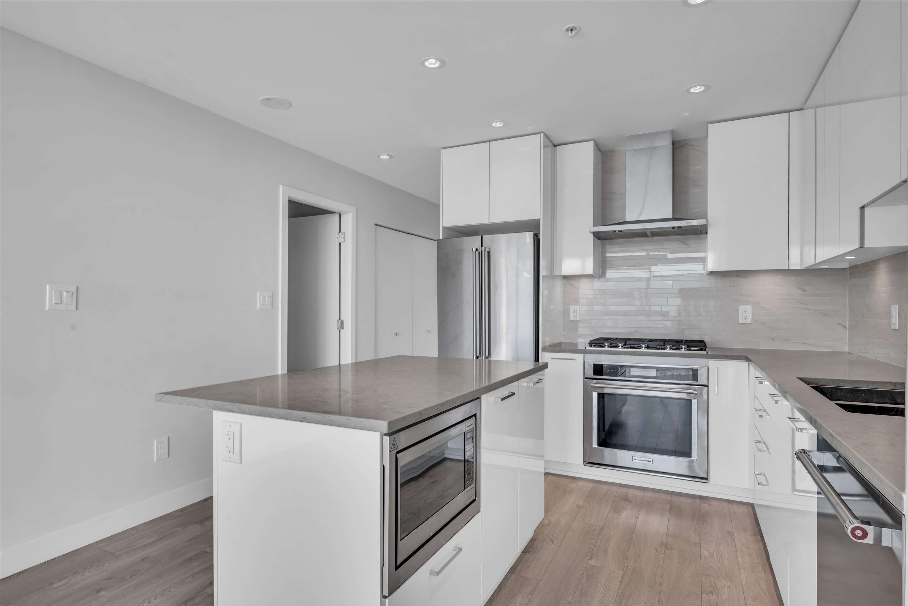 Additional image 4 of 3407-1788 Gilmore Avenue, Burnaby, BC, V5C 0L5