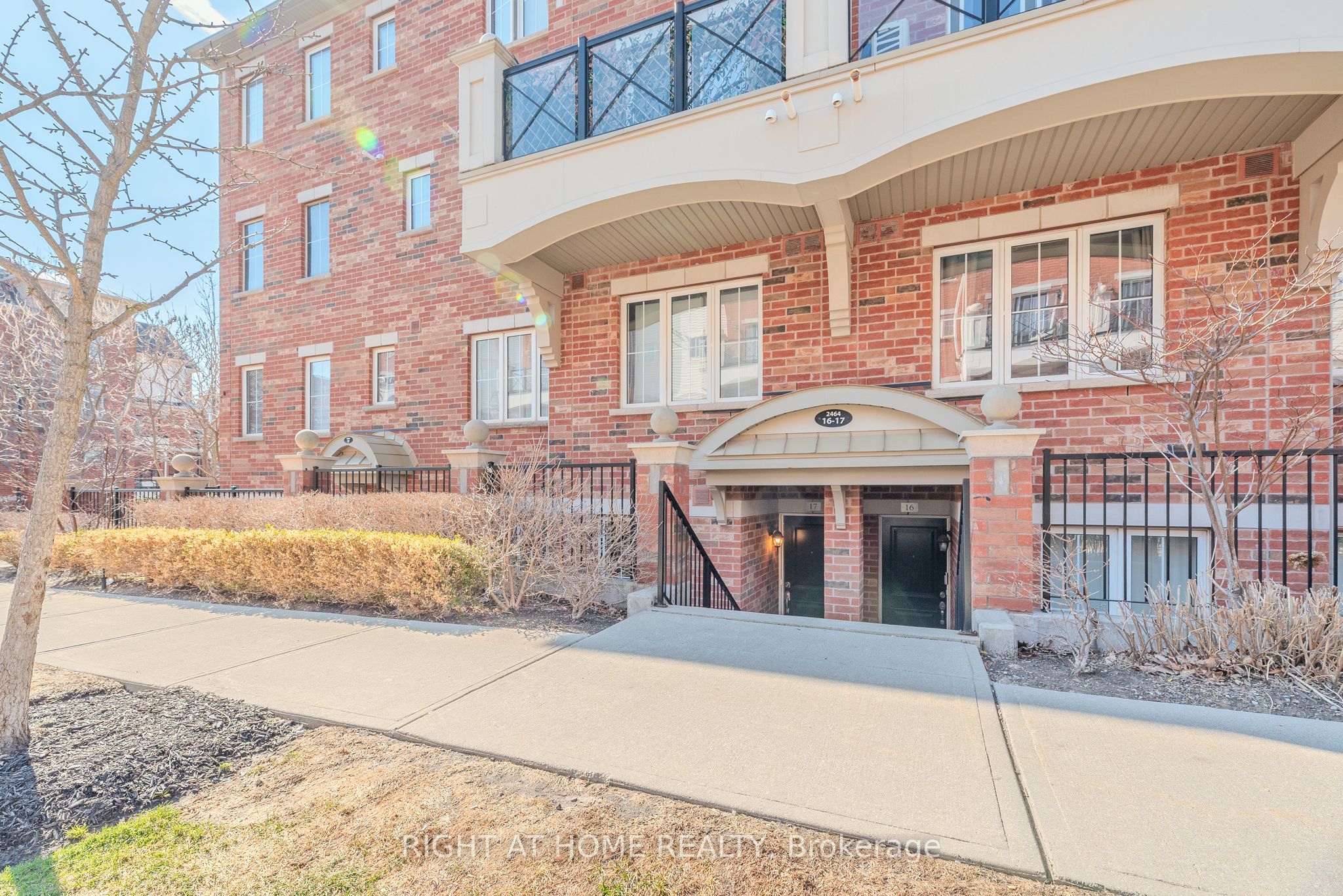17-2464 Post Road, Oakville, ON, L6H 0J2
