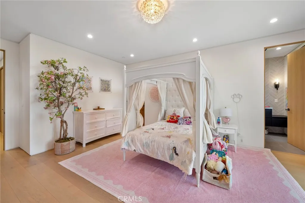 Additional image 49 of 16988 Strawberry Drive, Encino, CA 91436