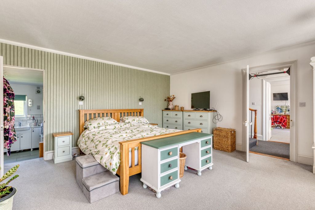 Additional image 26 of 5 bed end terrace house for saleMontrose, St Clement JE2