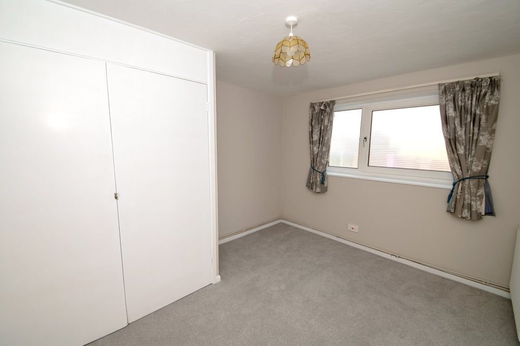 Additional image 6 of 2 bed flat for saleLink Road, Newbury RG14