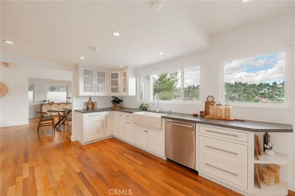 Additional image 73 of 19281 Berclair Lane, Tarzana, CA 91356