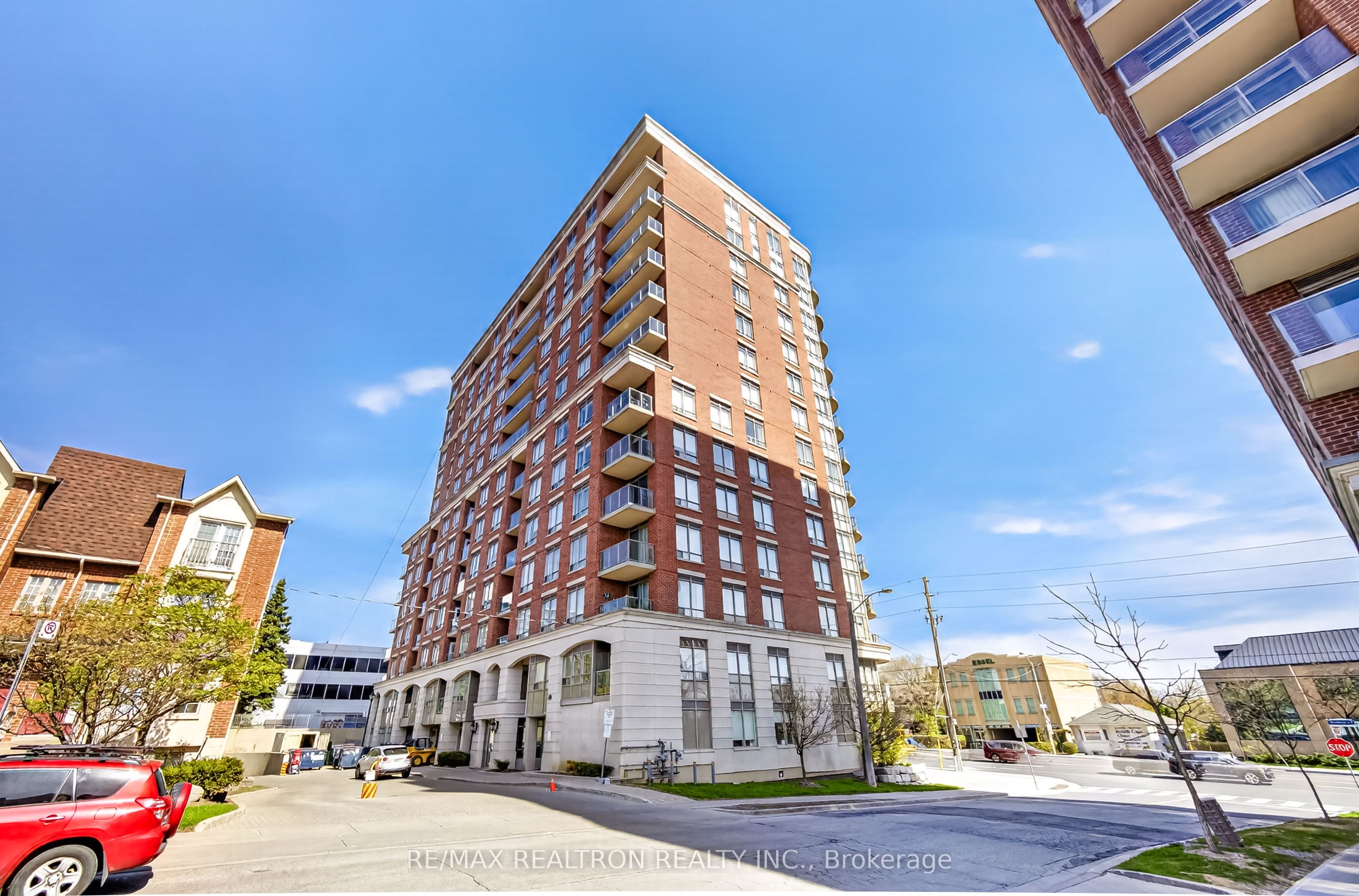 205-1 Clairtrell Road, Toronto, ON, M2N 7H5