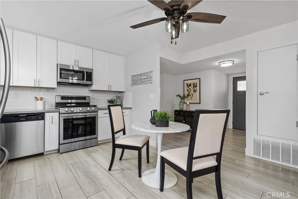 1131 E St. James Ave, Orange, CA 92865 photo 5