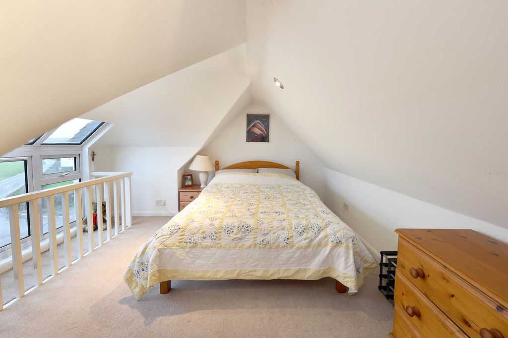 Additional image 12 of 4 bed country house for saleColeshill Lane, Winchmore Hill, Amersham, Buckinghamshire HP7